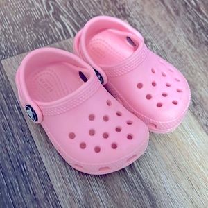 Toddler crocs